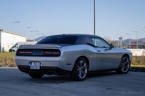 Dodge Challenger R/T 5.7 HEMI A/T - 6