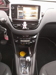 Predám-Peugeot 208 1,4 e-HDI 50kW,AUTOMAT,orig.naj.86000km - 6