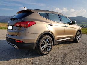 Hyundai SANTA FE 4x4 - 6