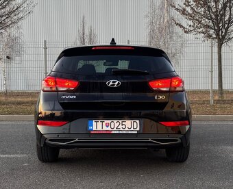 Hyundai i30 1.5 T-GDi mHEV iMT Family - 6