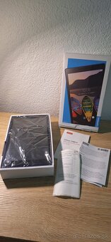 • Tablet značky Lenovo TAB3-850M • - 6