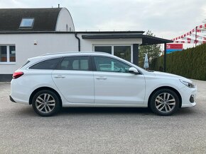 Hyundai i30 CW 1.4 T-GDi Family 103kW 7DCT - 6