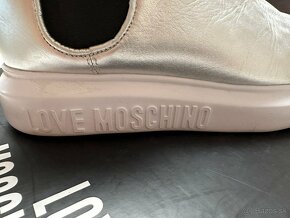 Kožené strieborné workery zn. Love Moschino originál - 6