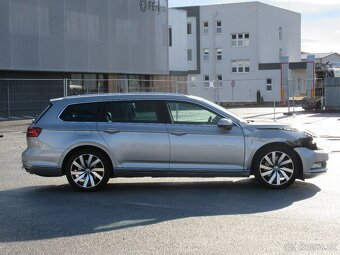 Volkswagen Passat Variant 2.0 BiTDI 240k  Highline 4MOTION - 6