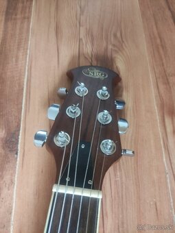 Elektro akustická gitara typu Ovation, slim telo - 6