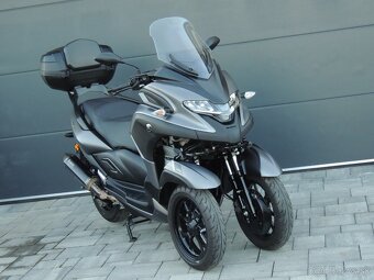 YAMAHA TRICITY 300 ABS ASR 2022 ,,B" vodičák 7000KM - 6