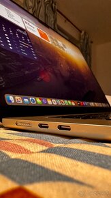 Macbook Air 15” 2023 256 GB StarLight - 6