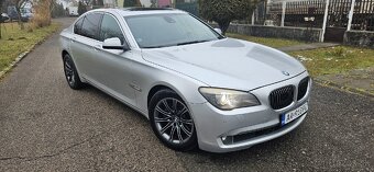 BMW rad 7 730D model F01 - 6