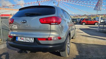 Kia Sportage 1.7 CRDi 2WD Team Slovakia Edition - 6