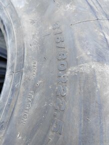 (8ks)  315/80 R22, 5 Bridgestone M-Drive 001 - 6