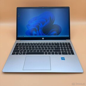 Notebook 15,6" HP. Intel N100 4x800MHz. 16gb ram. 256gb SSD. - 6