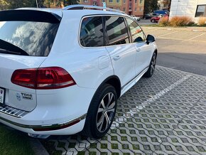 Volkswagen Touareg 3.0 TDi R-line - 6