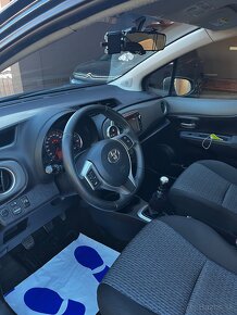 TOYOTA YARIS 1.3 mt6 2013 - 6