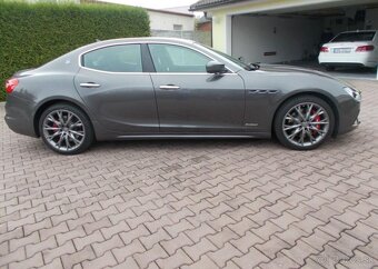 Maserati Ghibli 3,0 Gran Sport SQ4 316kw,4x4 benzín automat - 6