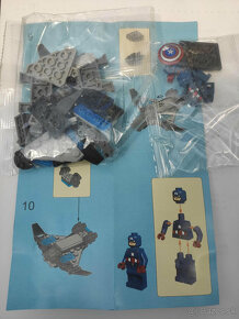 Batman s batmobilom a Captain America s lietadlom - 6