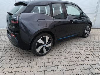 BMW i3 tepelné čerpadlo, velká naviagce, dotykové kliky - 6