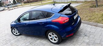 Ford Focus 2.0 ST TOP STAV - 6