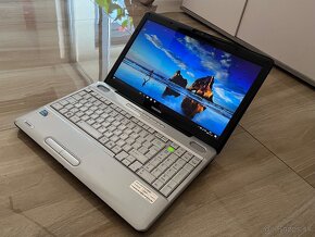 15.6"/Toshiba Notebook/i3/4GB RAM/320GB HDD/Intel HD Grafika - 6