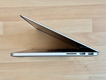 MacBook Pro 13", NOVÁ BATERKA, TOP STAV - 6