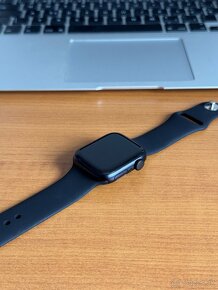 ORIGINÁL Apple Watch 9 41mm Aluminium MIDNIGHT - záruka - 6