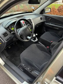 Hyundai Tucson 2.0 CVVT 4x4 Benzín - 6