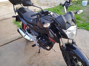 Honda cbf125 - 6