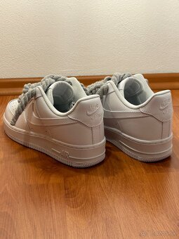 Nike Air Force 1 - Biele s šedými šnúrkami - 6