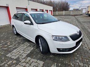 Škoda Octavia Combi 2.0 TDI M6 Elegance ACC Koža Ťažné R17 - 6