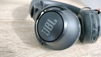 JBL Club 700BT - 6