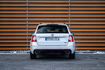 Škoda Octavia Combi 2.0 TFSI RS DSG - 6