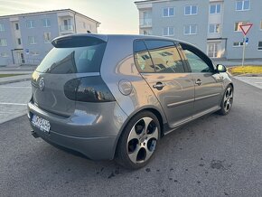 Volkswagen Golf V GTI - 6