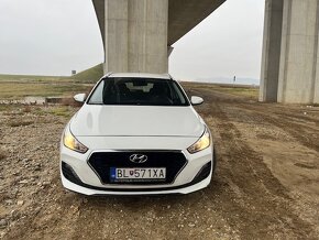 Hyundai i30 kombi comfort plus 1,6 crdi 85 kw 7/2019 - 6