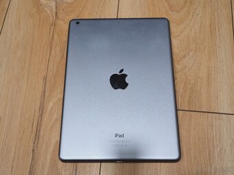 iPad air (1. Gen) + iPhone 3GS 32gb na náhradné diely - 6