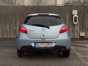 Mazda 2 - 6