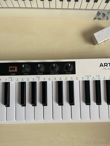 Arturia KeyStep 37 MIDI - klávesa - 6