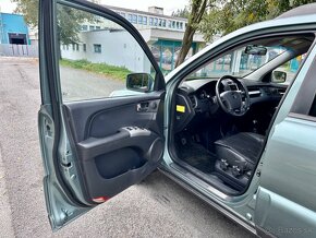 Kia Sportage 2,0i - 4x4, klima, tažné zařízení - 6