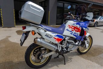 Honda Africa Twin XRV 750 44kw Manuál - 6