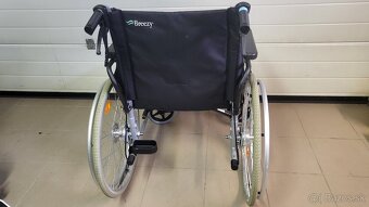 invalidny vozík 51cm pridavne brzdy pre asistenta odľahčeny - 6