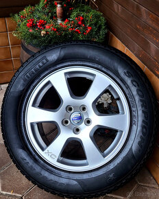 alu R17 5x108, senzory, zimné pneu 235/65, orig. Volvo XC60 - 6