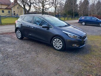 Kia Ceed 1.6 GDi benzín SVK 2014 - 6