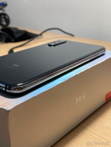 Xiaomi Mi 9 Se 6/128Gb - 6