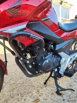 HONDA CB125 F, r. v.: 2018 - 6