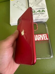 iPhone 11 64GB RED Product - 6