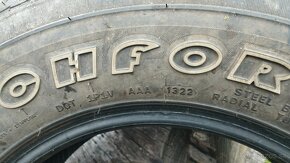 Pneu 235/70 R16 dot 1322. - 6