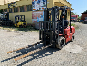 HC Forklift CPCD30, ISUZU diesel, triplex, r. 2011, 4038 mth - 6