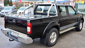 Nissan Navara NP300 4X4 DOUBLE CAB - 6