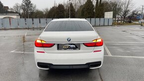 BMW Rad 7 750Li A/T - 6