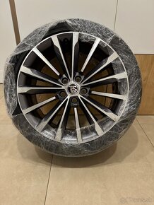 Predám nové elektrony Trinity 5x112r19 a nové pneu 235/40r19 - 6