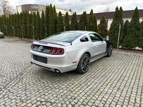 Ford Mustang 2014 3.7 v6 - 6