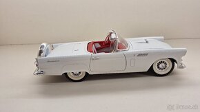 1:18 FORD THUNDERBIRD - 6